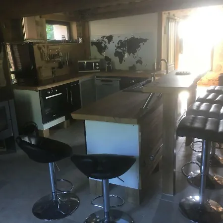 La Nouvelle Ancienne Holiday home